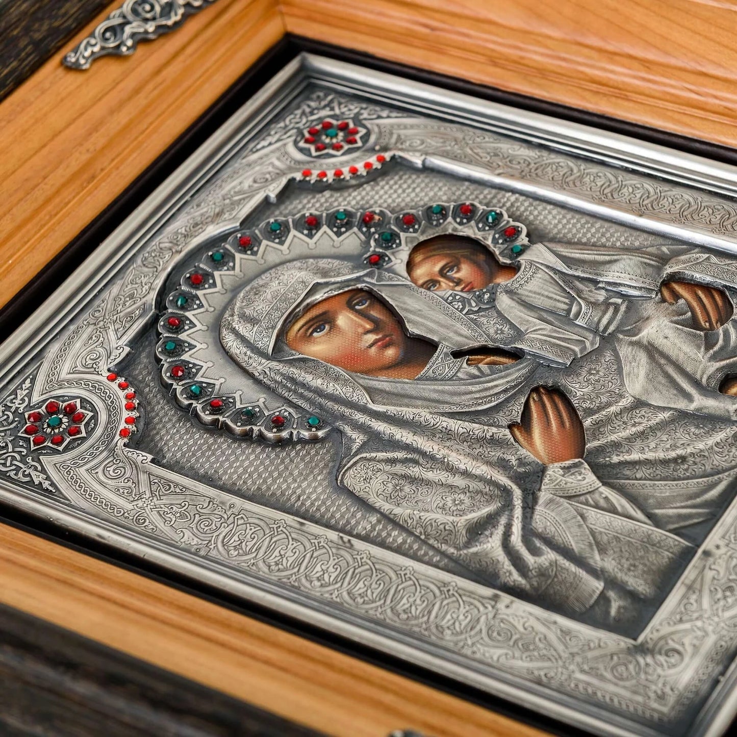 Icoana Maica Domnului Portărița, de la Artes Gallery, la pret de 1420 RON